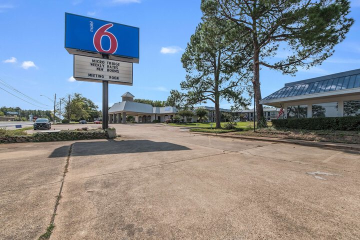 Motel 6 Kilgore TX - thumb 1