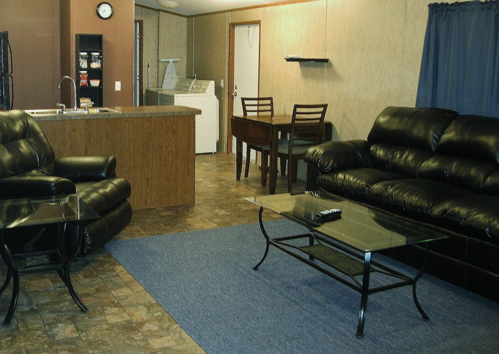 Eagle Ford Lodging - thumb 1