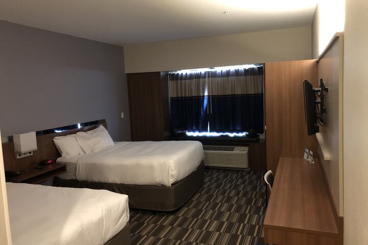 Microtel Inn & Suites By Wyndham Windham - thumb 6