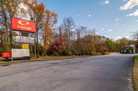 Econo Lodge Inn  Suites