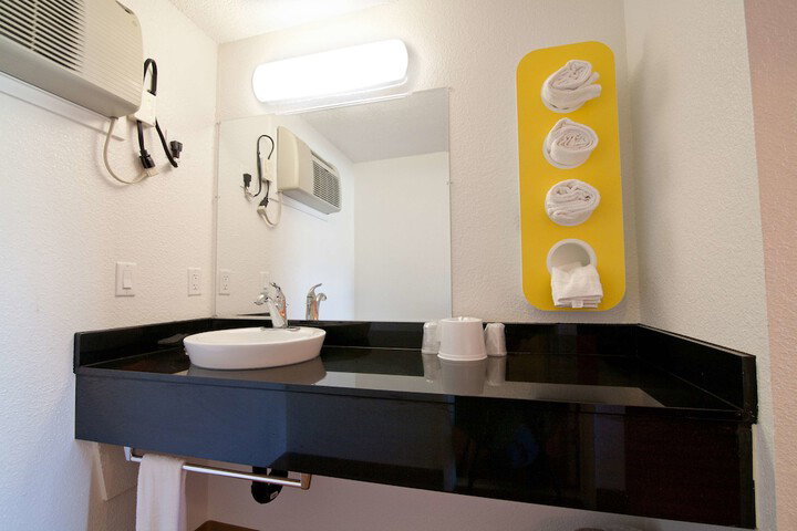 Motel 6 Bremerton, WA - thumb 3