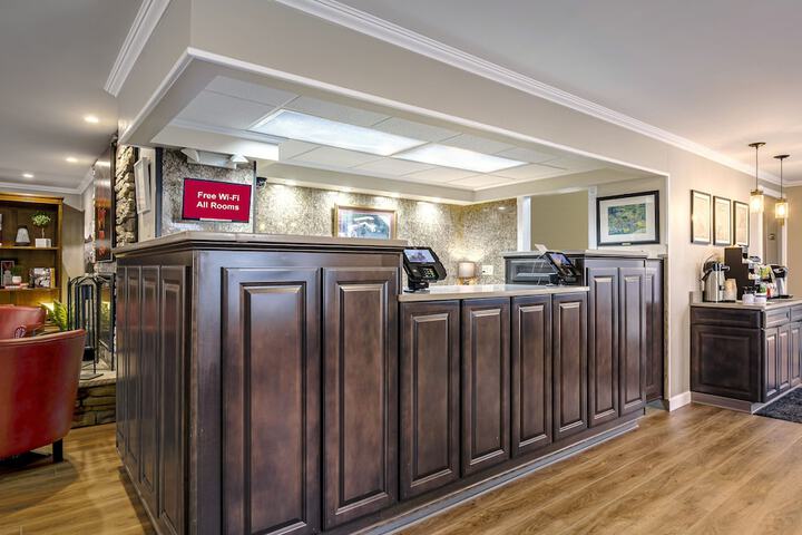 Red Roof Inn & Suites Herkimer - thumb 5