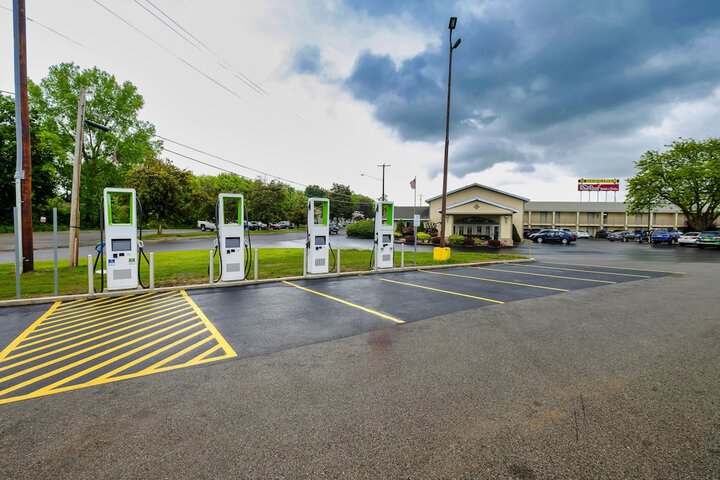 Red Roof Inn & Suites Herkimer - thumb 1