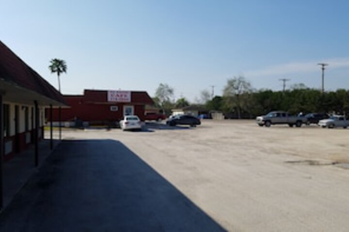 Budget Inn - thumb 0