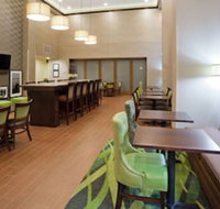 Hampton Inn  Suites Minneapolis/West-Minnetonka - Tourism Bookings