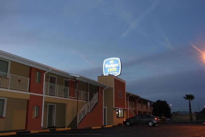 Budget Inn - thumb 5