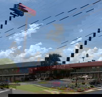 Red Roof Inn  Suites Cleveland TN - USA Accommodation