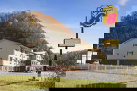 Super 8 by Wyndham Prestonsburg