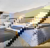 Days Inn by Wyndham Great Lakes - N. Chicago - Tourism Bookings