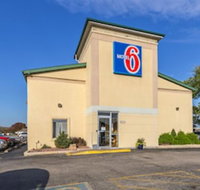 Motel 6 Moline IL - Tourism Bookings