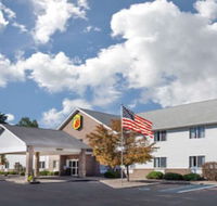 Super 8 by Wyndham Adrian - Students Accommodation