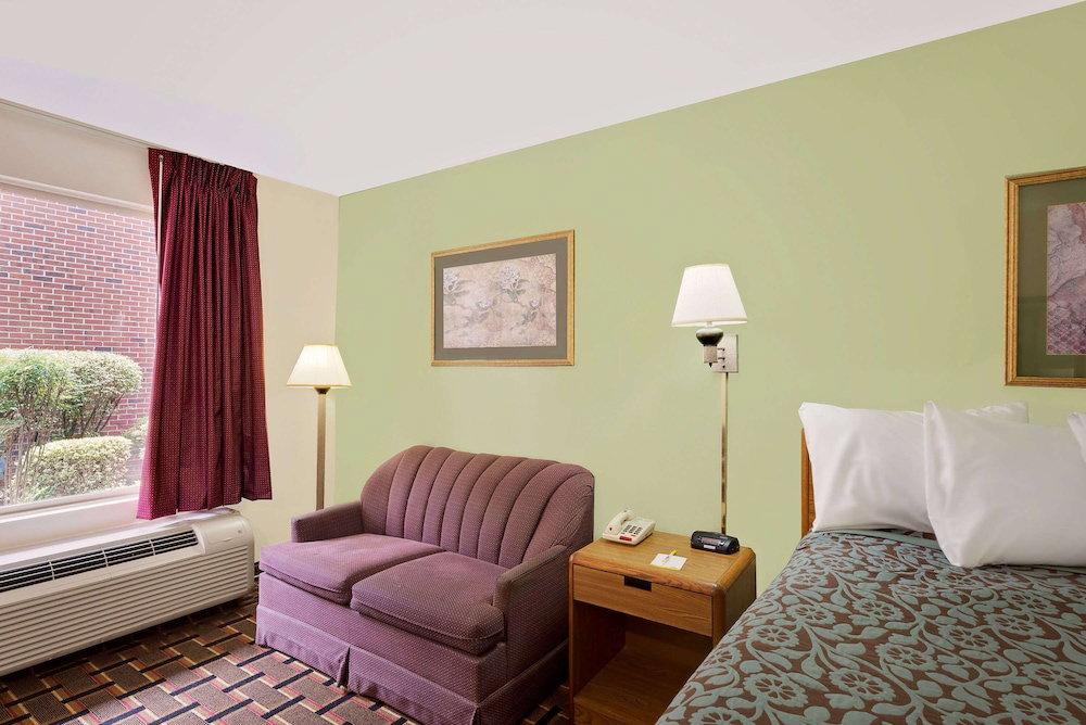 Days Inn By Wyndham Cleveland TN - thumb 4