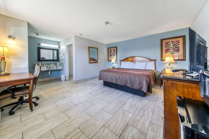 Rodeway Inn And Suites - thumb 7