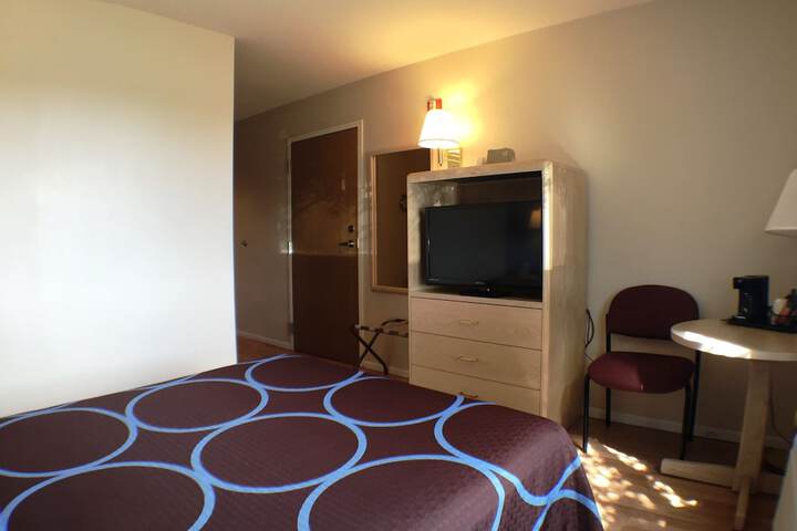Super 8 By Wyndham Canandaigua - thumb 3