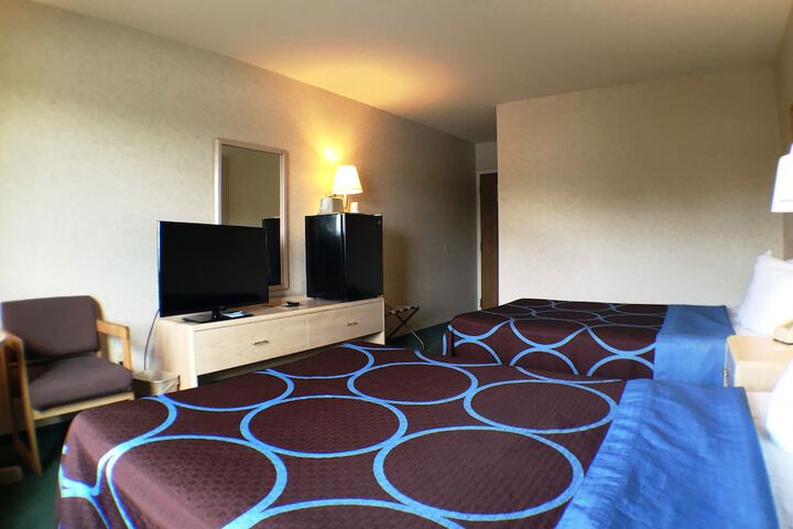 Super 8 By Wyndham Canandaigua - thumb 1