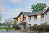 Super 8 by Wyndham Mentor/Cleveland Area