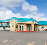 Econo Lodge - Tourism Bookings