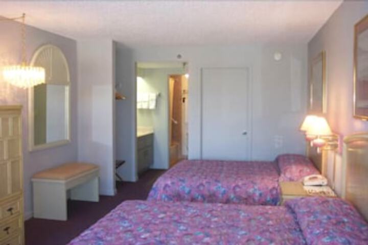 Crosbys Motor Inn - thumb 7