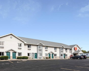 Econo Lodge Inn & Suites Canandaigua - thumb 6