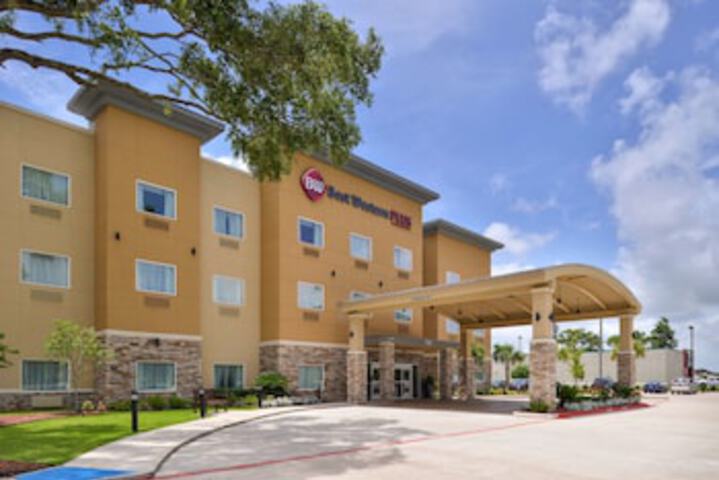 Best Western Plus Lake Jackson Inn & Suites - thumb 0
