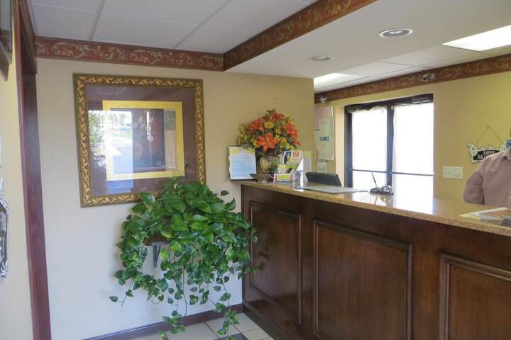 Knights Inn Newport, TN - thumb 5