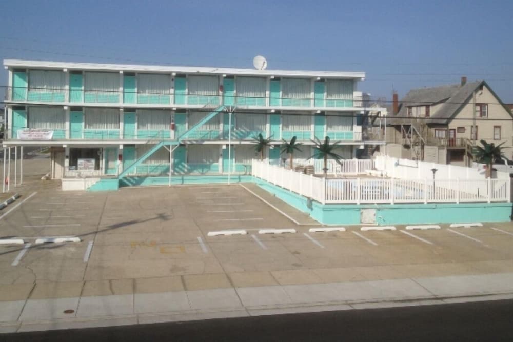 Island Breeze Motel - thumb 1