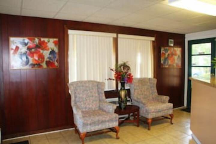 Scottish Inn - thumb 0