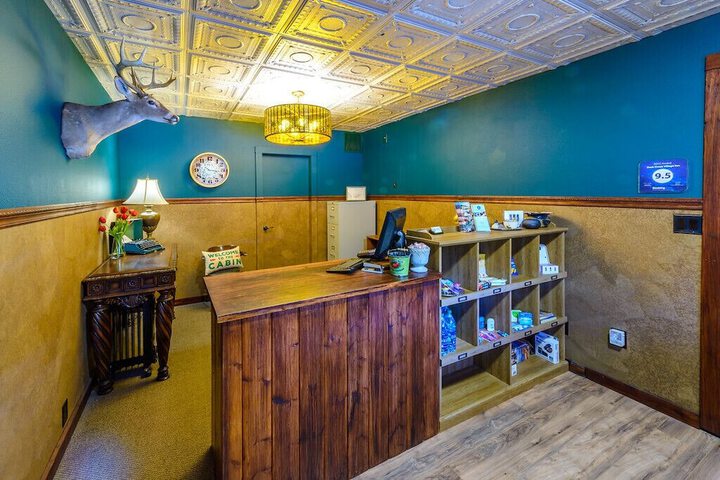 Duck Creek Village Inn - thumb 4