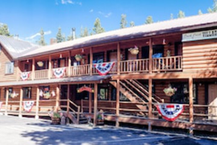 Duck Creek Village Inn - thumb 0