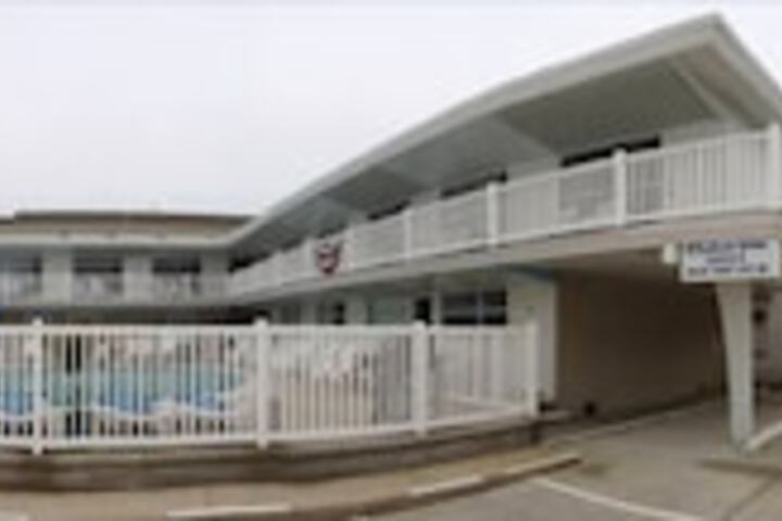 Chateau Bleu Resort Motel - thumb 0