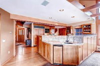 Mountain Valley Retreat