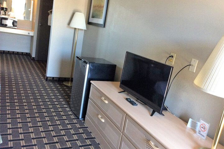 Econo Lodge - thumb 3