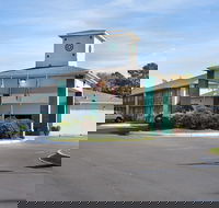 Econo Lodge - Tourism Bookings