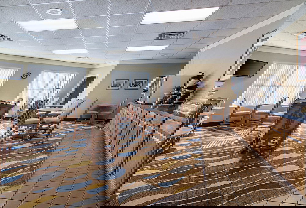 Econo Lodge - thumb 6