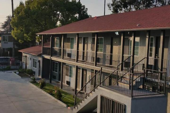 Jewel City Inn - thumb 2