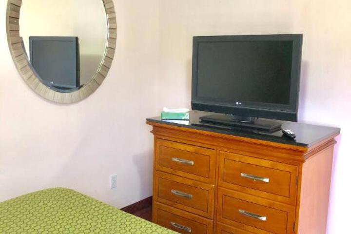 Classic Suites Cleveland - thumb 7