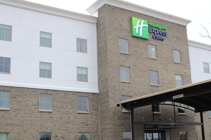 Holiday Inn Express & Suites Shawnee-Kansas City West, An IHG Hotel - thumb 3