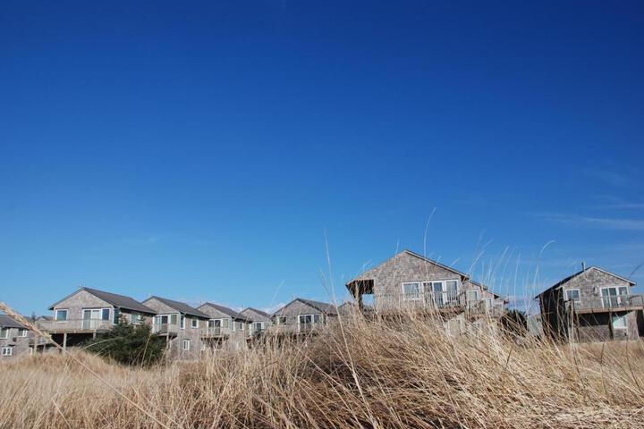 Lighthouse Oceanfront Resort - thumb 4