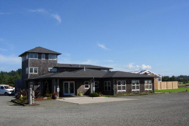 Lighthouse Oceanfront Resort - thumb 7