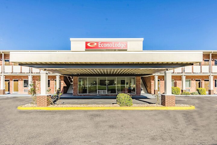Econo Lodge Lexington Downtown Near I-81 - thumb 2