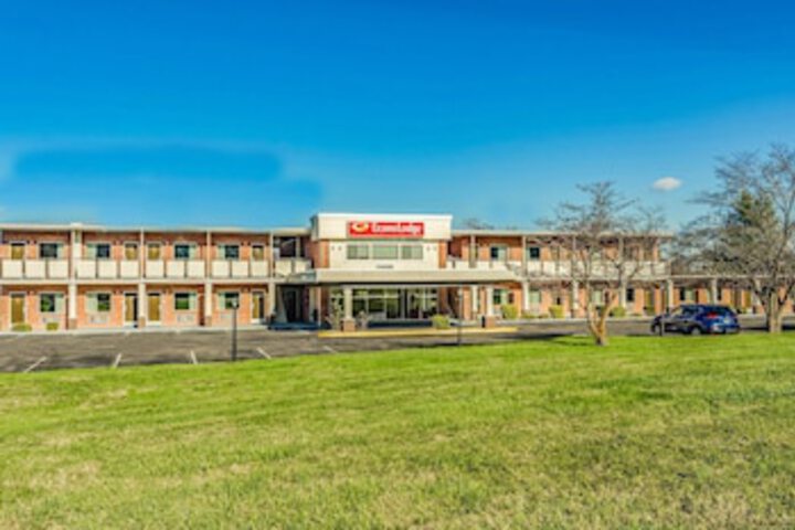 Econo Lodge Lexington Downtown Near I-81 - thumb 0