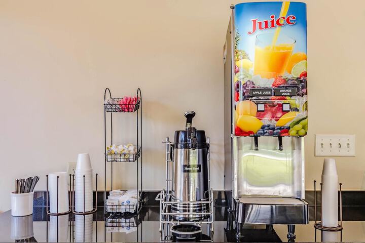 Econo Lodge Lexington Downtown Near I-81 - thumb 7