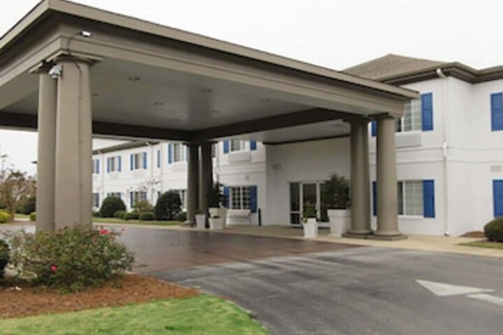 Quality Inn & Suites Sneads Ferry - North Topsail Beach - thumb 0