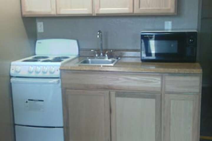 All Seasons Motel - thumb 6