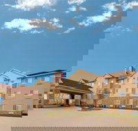 Comfort Suites Cedar Falls - USA Accommodation