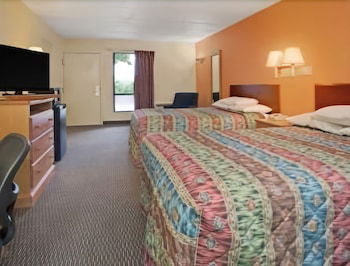 Days Inn By Wyndham Cincinnati East - thumb 6