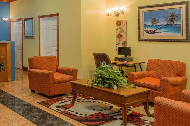 Days Inn By Wyndham Fort Myers - thumb 7
