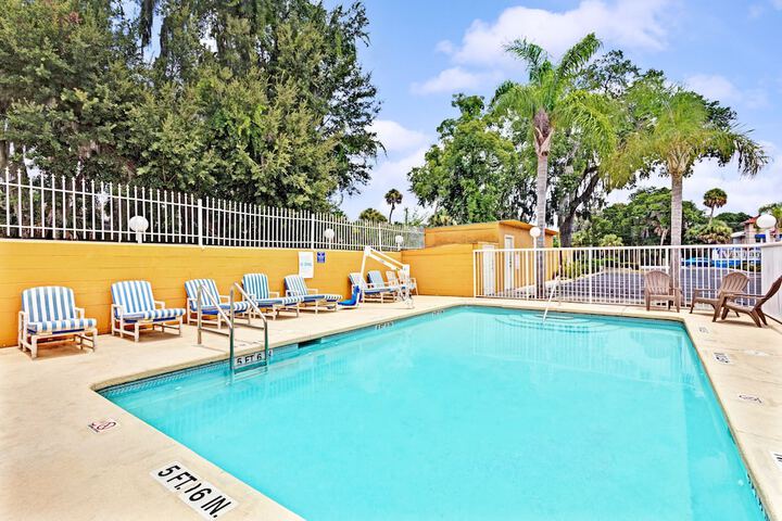 Days Inn By Wyndham Fort Myers - thumb 5