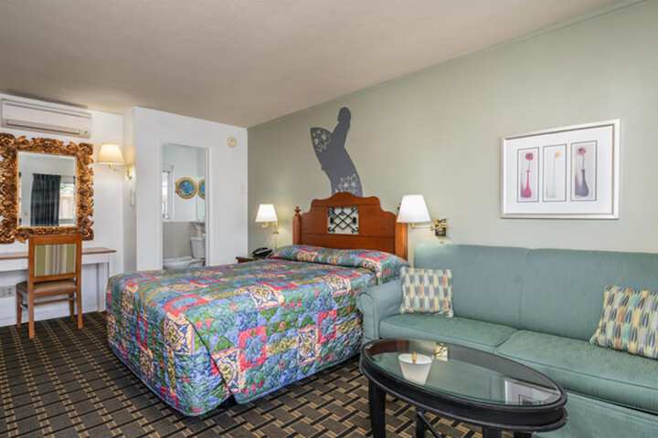 Sun N Sands Inn - thumb 2