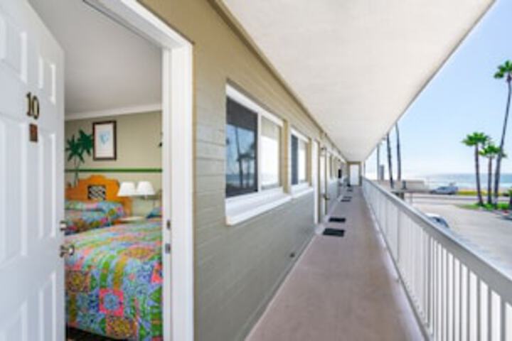 Sun N Sands Inn - thumb 7